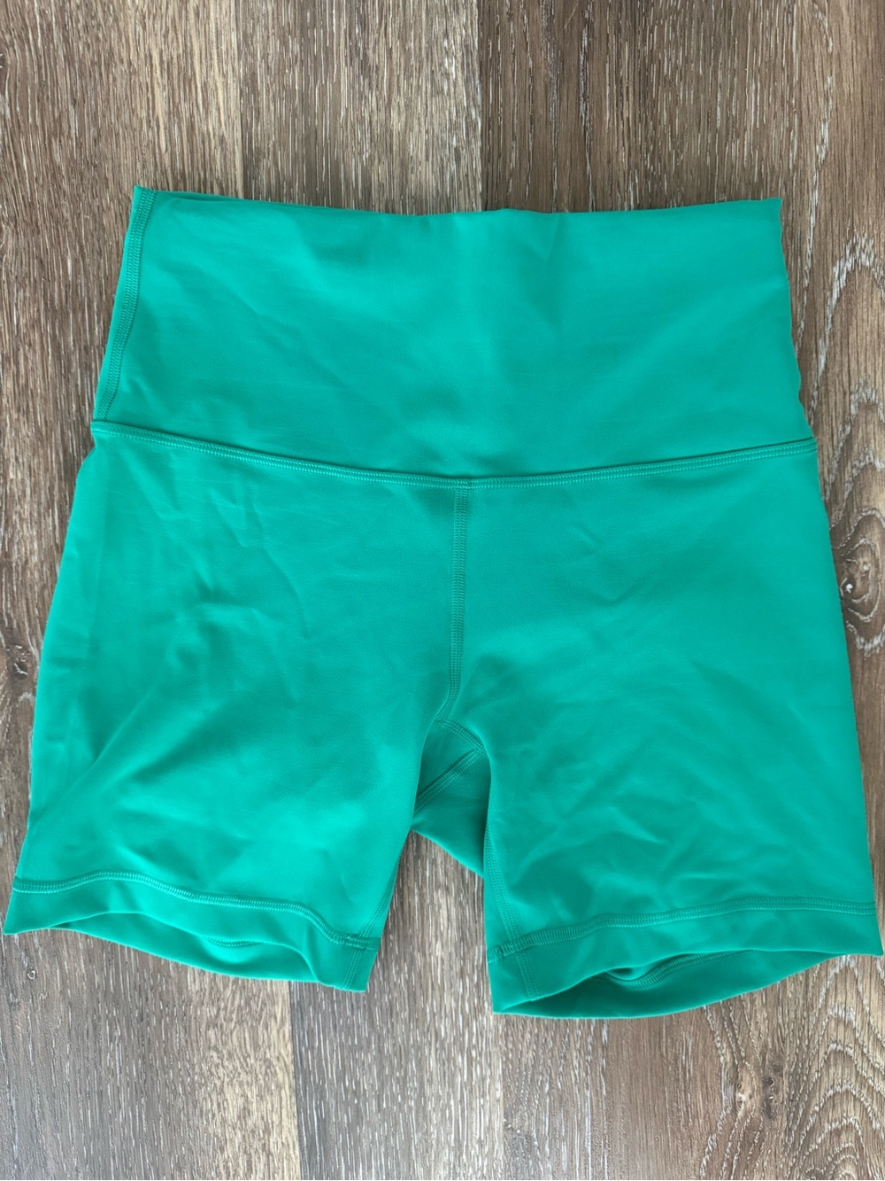 lululemon athletica Kelly green High-Rise Bike Shorts